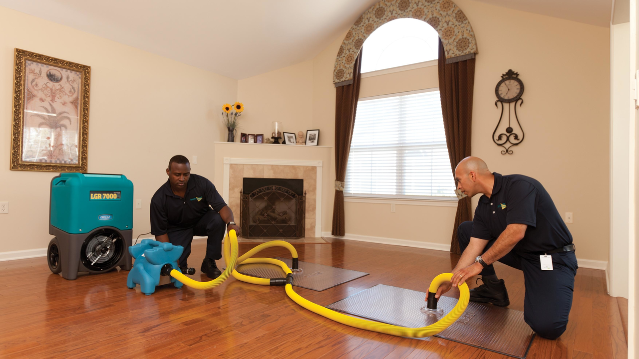 How to hire a local fire and water damage restoration service?